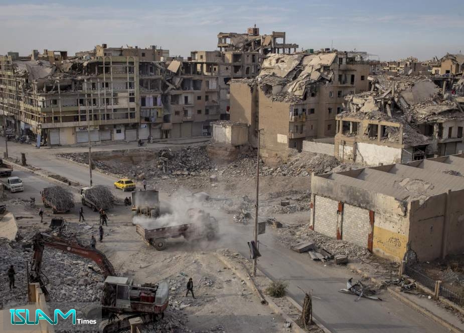 Residents of ex-Daesh capital yearn for return of President Assad