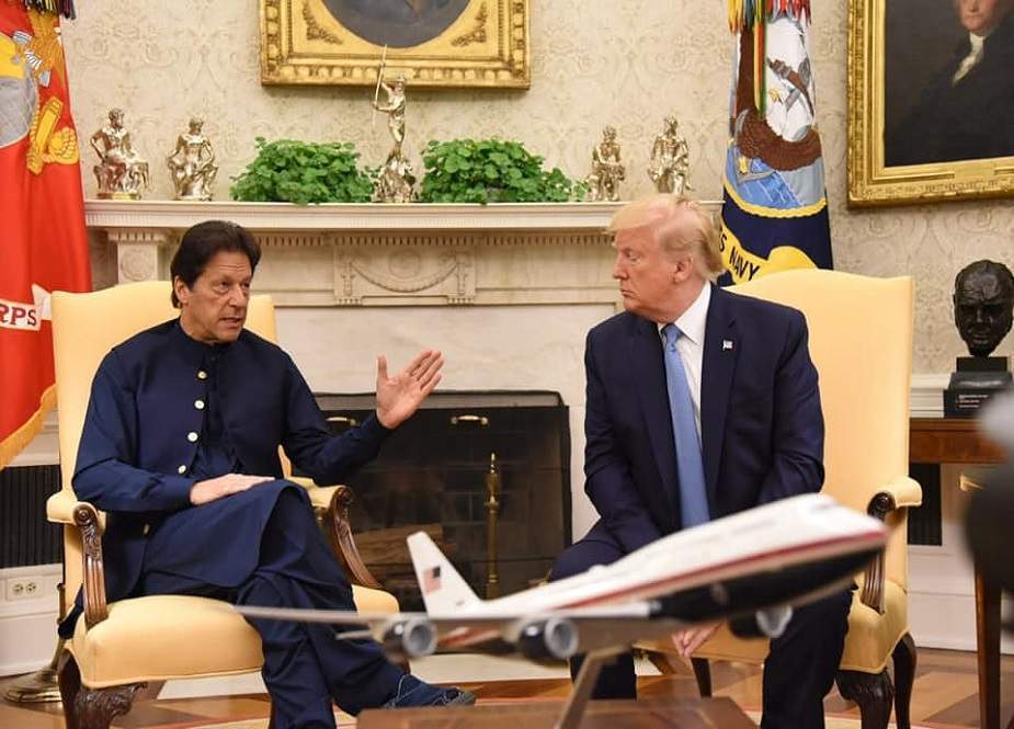 پاکستان متوازن خارجہ پالیسی کی طرف گامزن