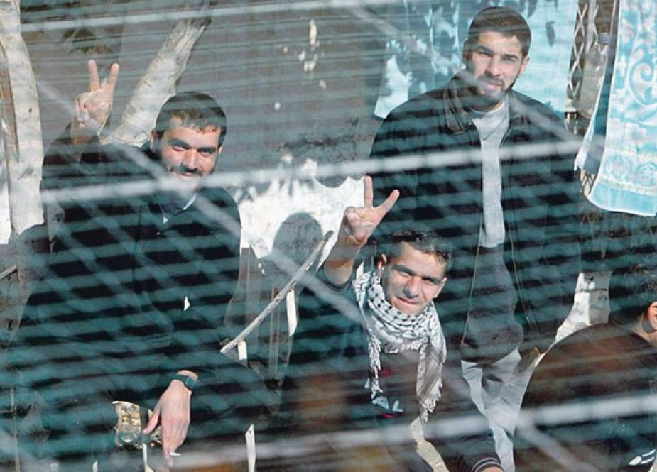 Palestinian prisoners in Israeli jail.jpg