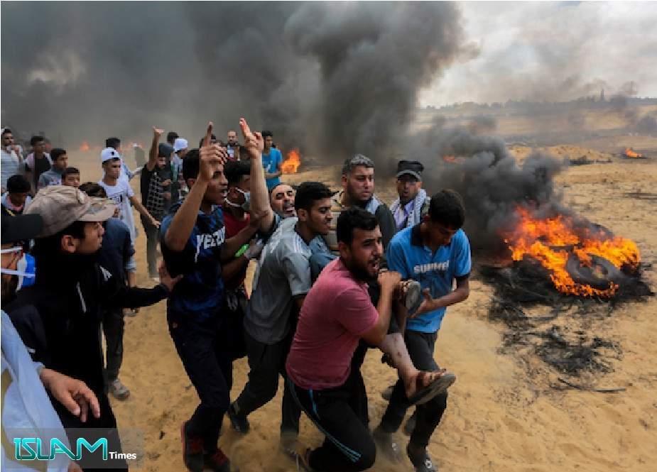 "اپنی سرزمینوں پر واپسی" کے احتجاجی مظاہرے پر غاصب صیہونی فوجیوں کا حملہ، 21 فلسطینی مظاہرین زخمی