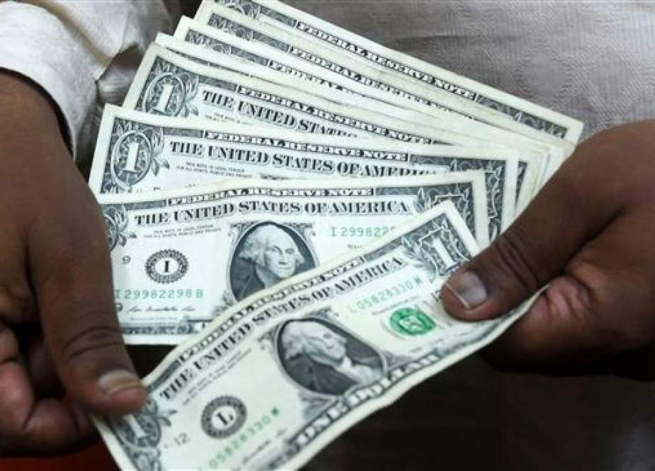Russia has halved its use of US dollar in trade with India and China.jpg