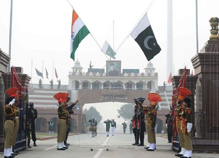 بھارتی سفارتی عملے کے 13 ارکان پاکستان چھوڑ گئے