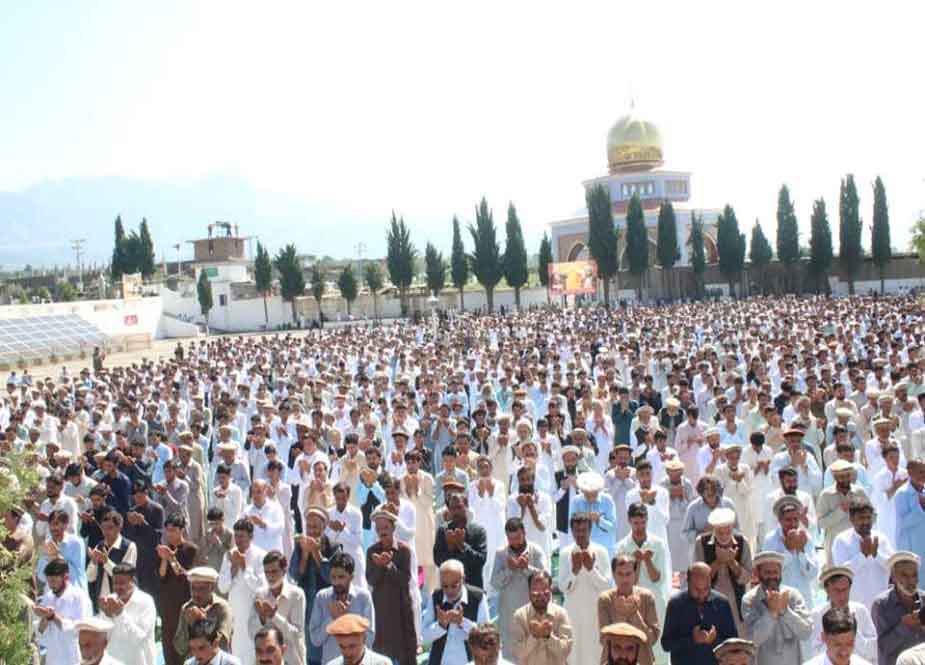 پاراچنار، مرکزی عید گاہ میں نماز عید کی ادائیگی
