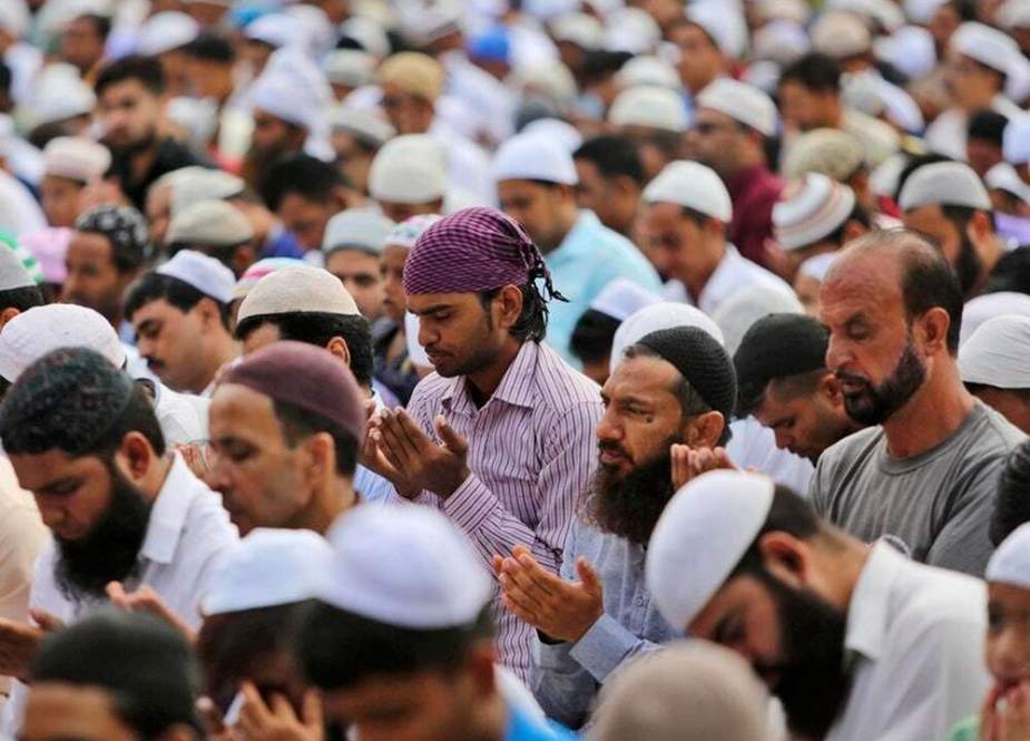 Kashmiris held Eid al-Adha prayers.jpg
