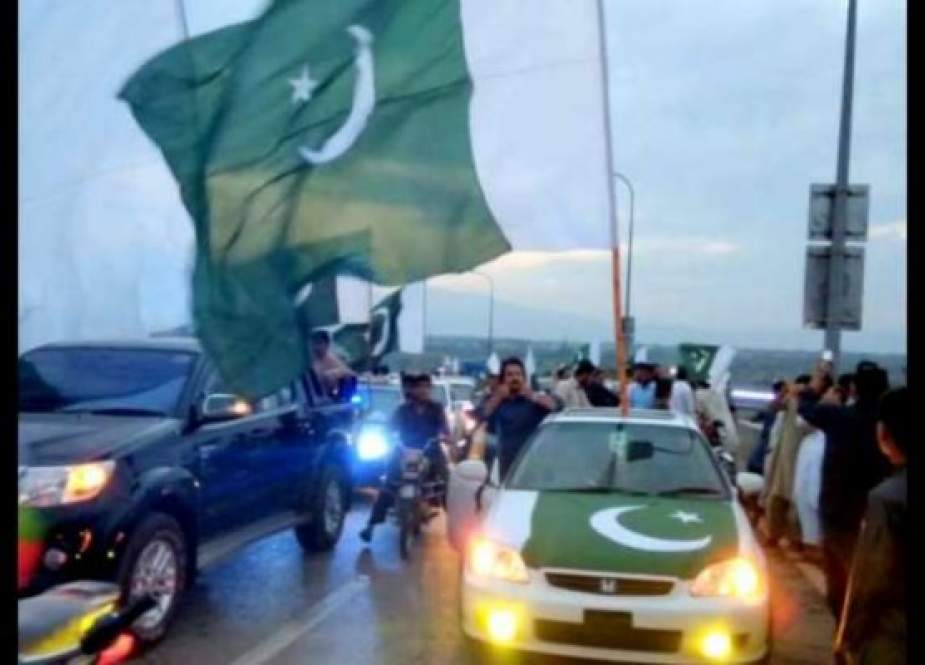 جشن آزادی، پشاور میں ٹریفک کا نظام مفلوج