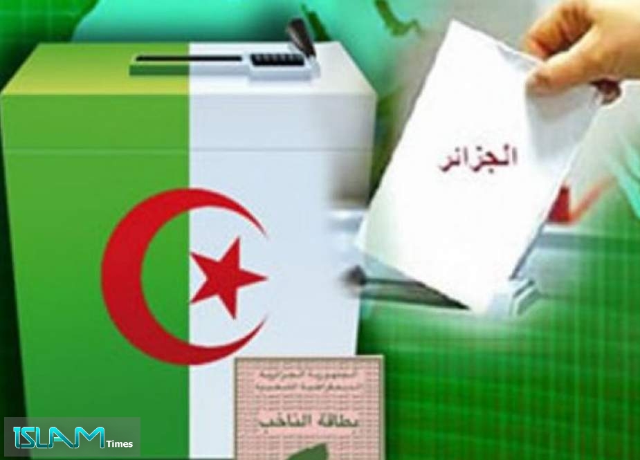 الحكومة الجزائرية: تنظيم الانتخابات الرئاسية هو الحل للأزمة