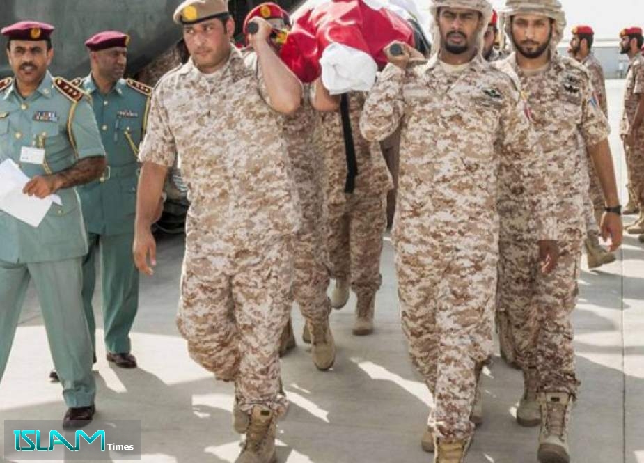 مغرد قطري يكشف سر جنود اماراتيين عائدين من اليمن