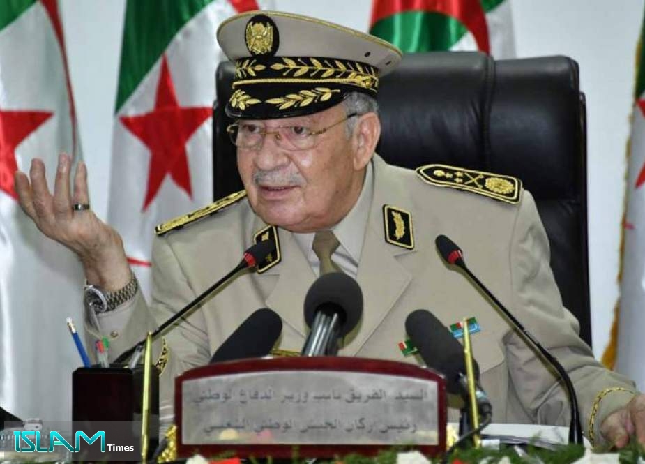 رئيس الأركان الجزائري: لن نسمح لأحد المساس بسمعة الجزائر