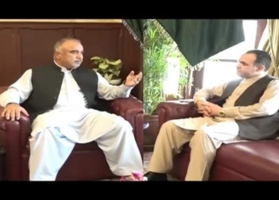 گورنر شاہ فرمان سے افغان سفیر کی ملاقات، امن کیلئے مشترکہ کوششوں پر اتفاق