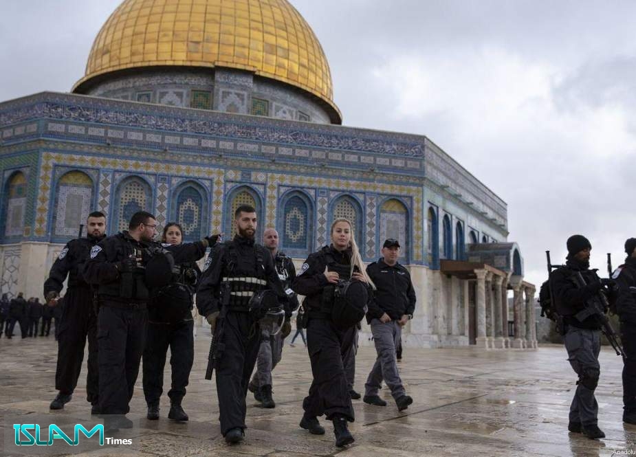 Over 110 Israeli settlers storm Aqsa Mosque under police protection