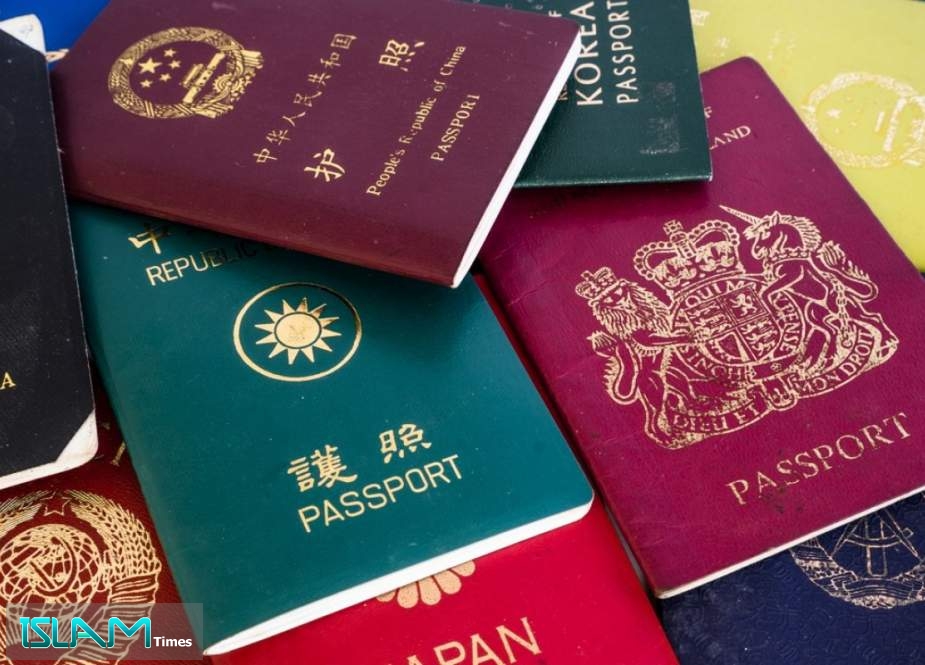 Britain refuses to give full passports to its supporters in Hong Kong