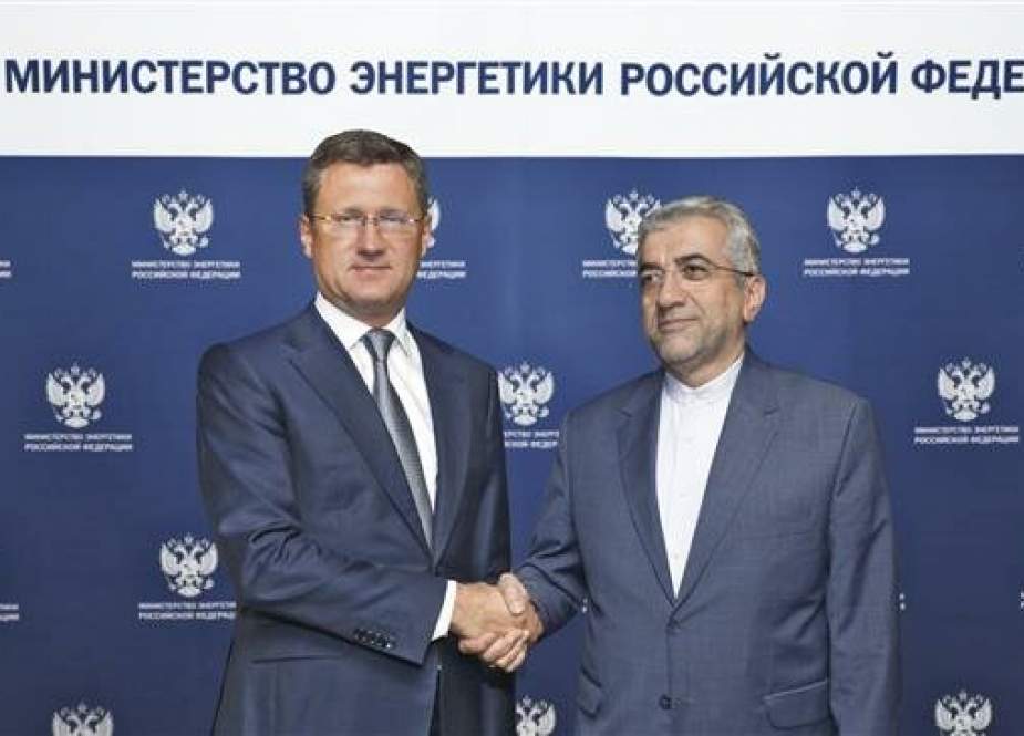 Russian energy ministry shows Russian Energy Minister Alexander Novak and his Iranian counterpart, Reza Ardakanian.jpg