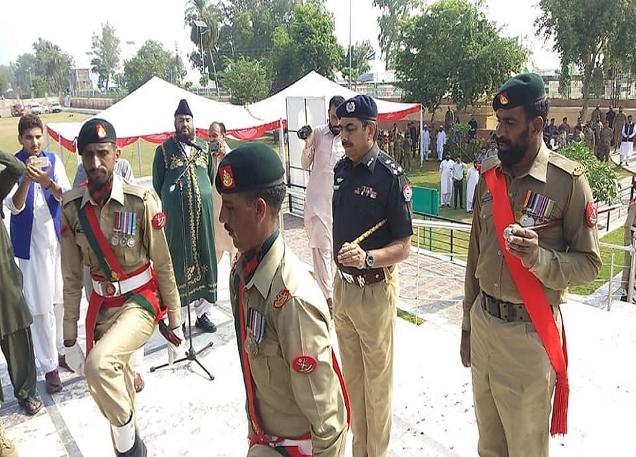 ڈی آئی خان، عاطف شہید پارک میں یوم دفاع کی تقریب