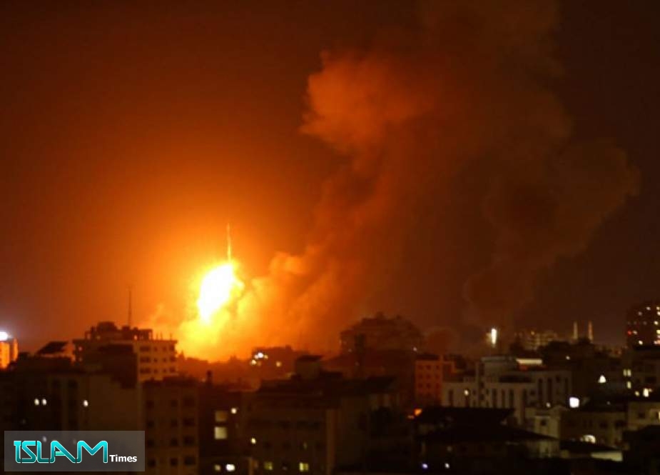 الاحتلال يقصف غزة وصافرات الإنذار تدوي في المستوطنات