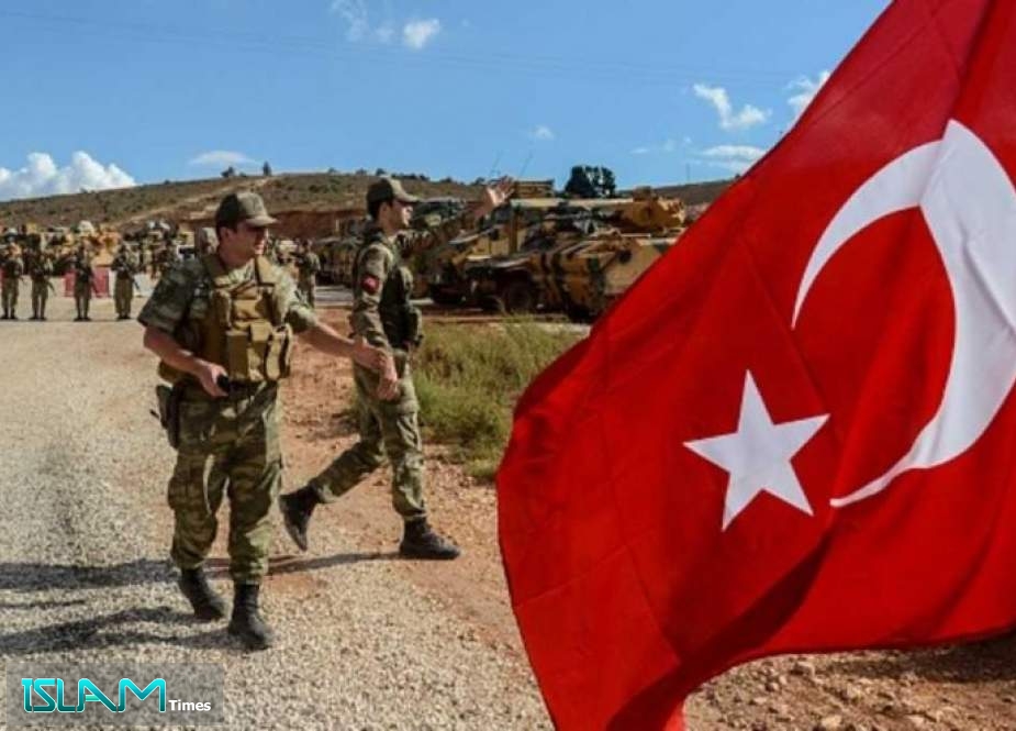 الجيش التركي يرسل تعزيزات كبيرة لنقاط مراقبة قواتها بادلب