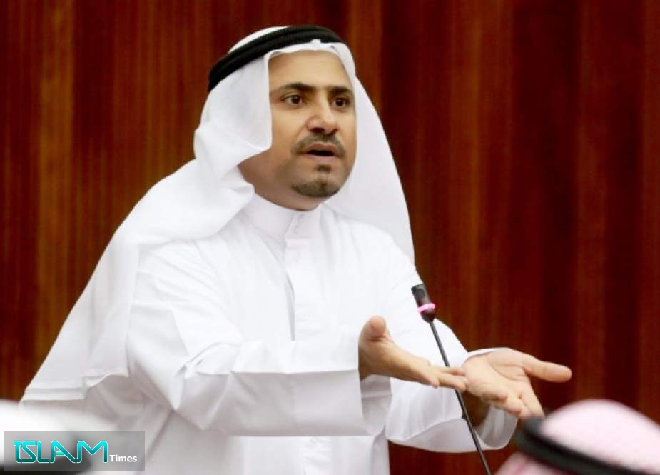 صراع الأجنحة يطيح برجل رئيس وزراء البحرين في البرلمان