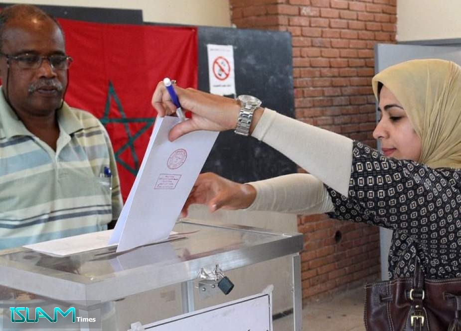 الحكومة المغربية تنفي عزمها فرض التصويت الإجباري
