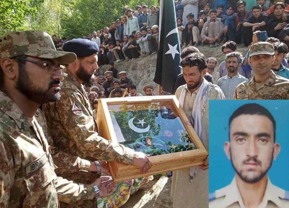 روندو، شمالی وزیرستان میں شہید ہونیوالے پاک فوج کے جوان اختر حسین پورے فوجی اعزاز کیساتھ سپرد خاک