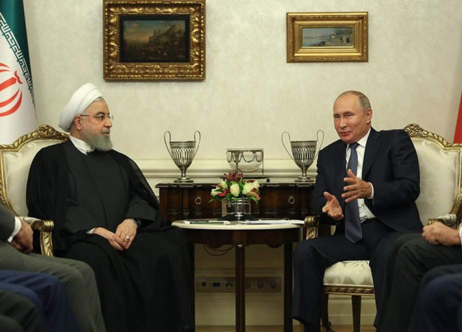 پوتین : روسیه متعهد به ادامه همکاری دفاعی، نظامی و هسته‌ای با ایران است