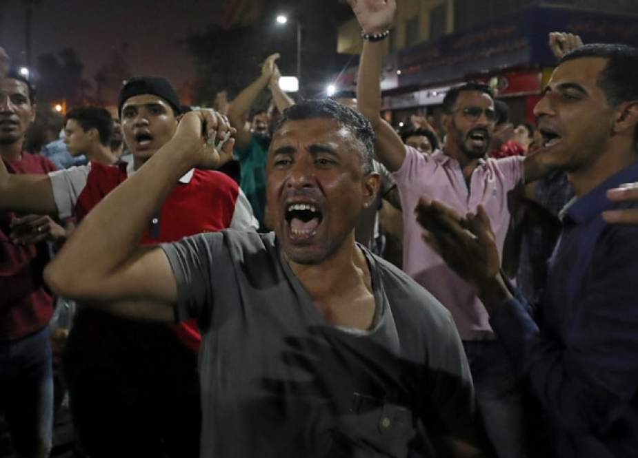 قاہرہ سمیت مصر بھر میں احتجاجی مظاہرے، صدر عبدالفتح السیسی سے مستعفی ہونے کا مطالبہ