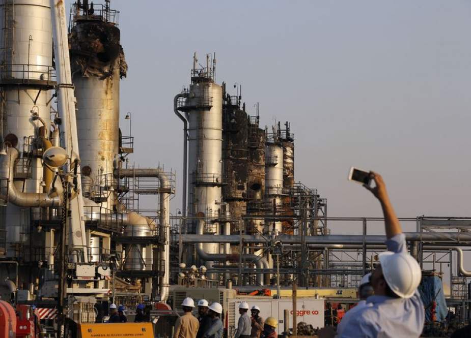 Aramco oil facilities.jpg