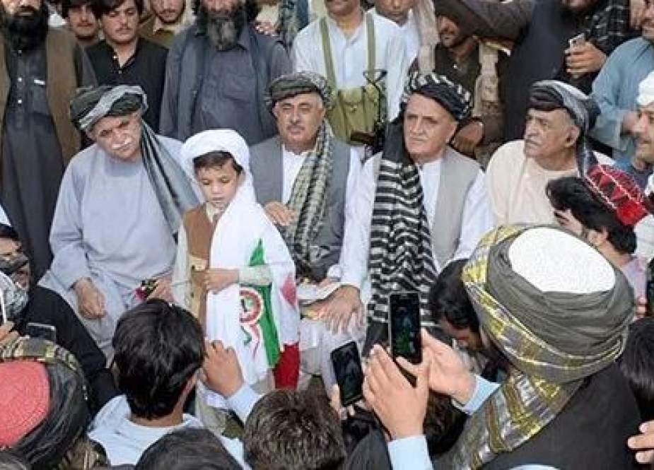 جبتک ہم اتحاد و اتفاق کا مظاہرہ نہیں کرینگے دشمن ہمیں دست و گریبان کرتے رہینگے، محمود خان اچکزئی