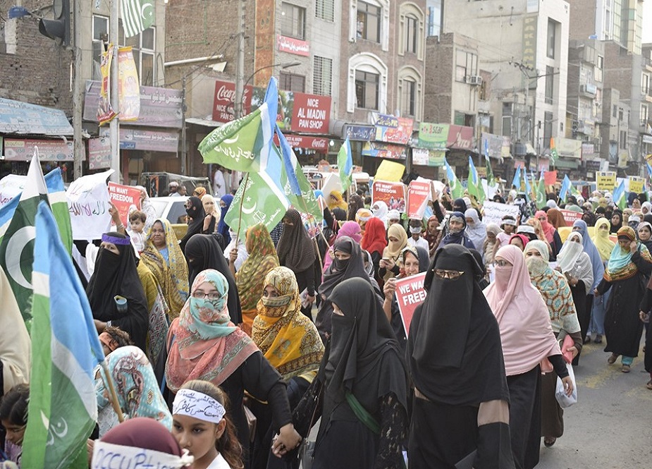 فیصل آباد، جماعت اسلامی خواتین کے زیراہتمام یکجہتی کشمیر مارچ کی تصاویر