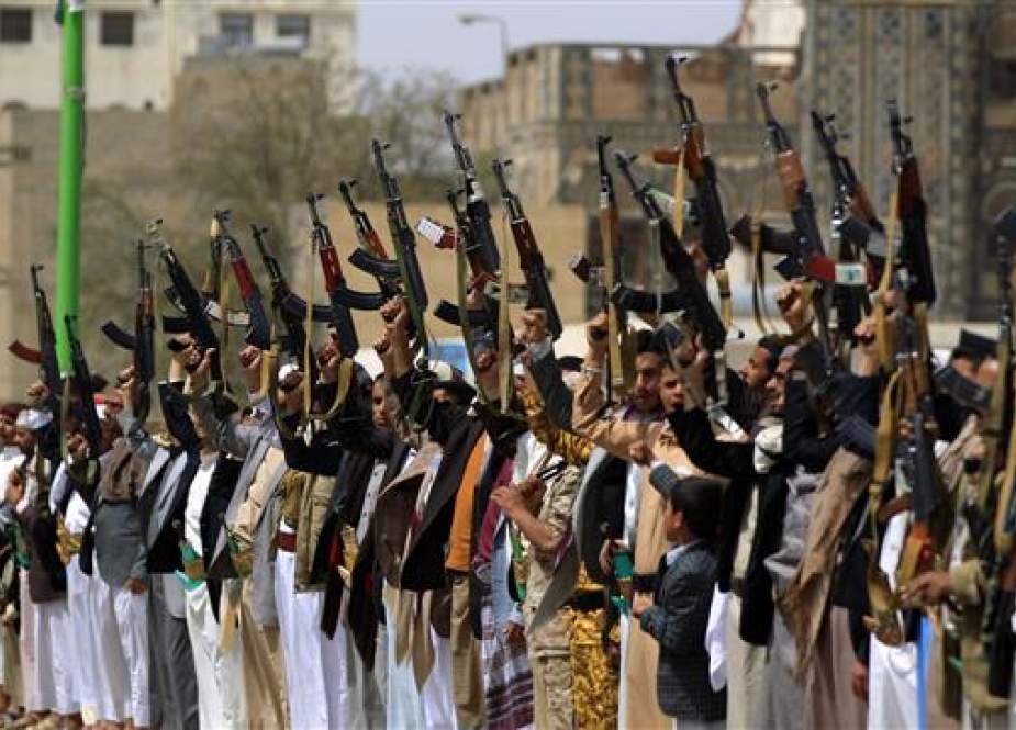 Supporters of Yemen’s Houthi Ansarullah movement.jpg