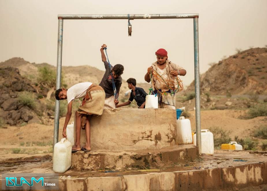 Boys drawing water from a well in Aslam in the Abs region. Humanitarian groups stress that water from the wells is not fit for human consumption as it could cause cholera.