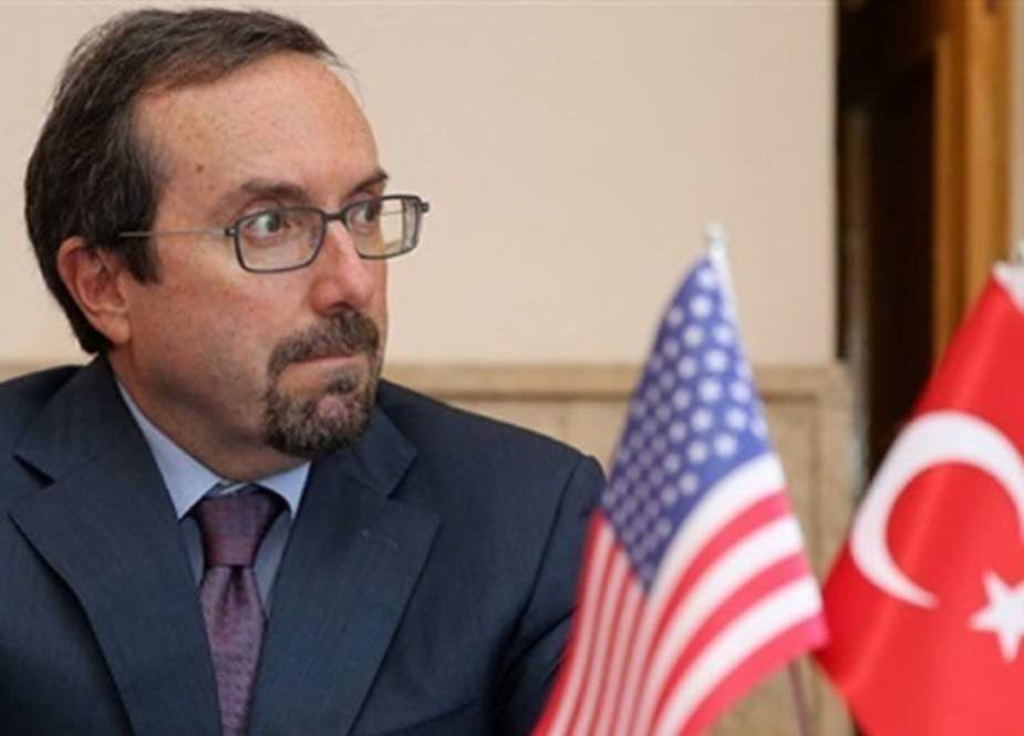 ترکی میں متنازع ٹوئٹ کو لائک کرنے پر امریکی سفیر کو معافی مانگنا پڑگئی