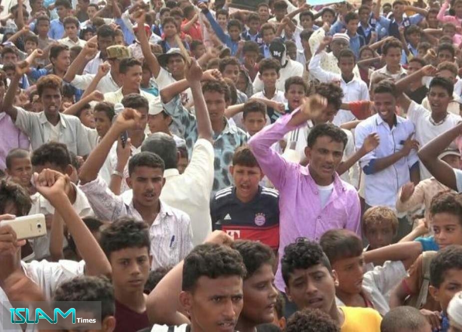 اليمن: وقفات شعبية بالحديدة دعماً للجيش وتنديداً بجرائم العدوان