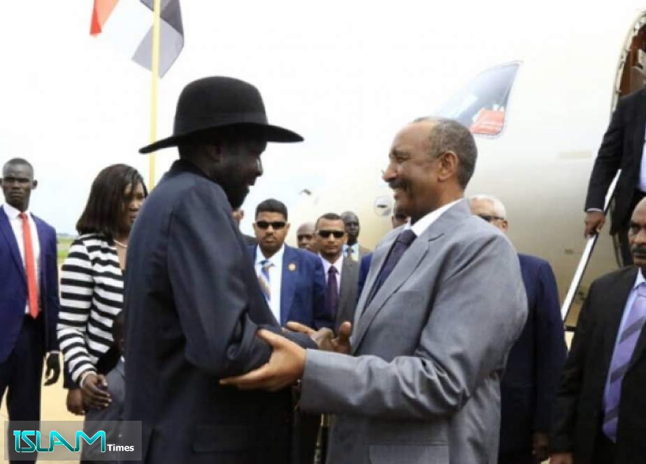 ​​​​​​​وصول البرهان إلى جوبا لمحادثات السلام بين الحكومة والحركات