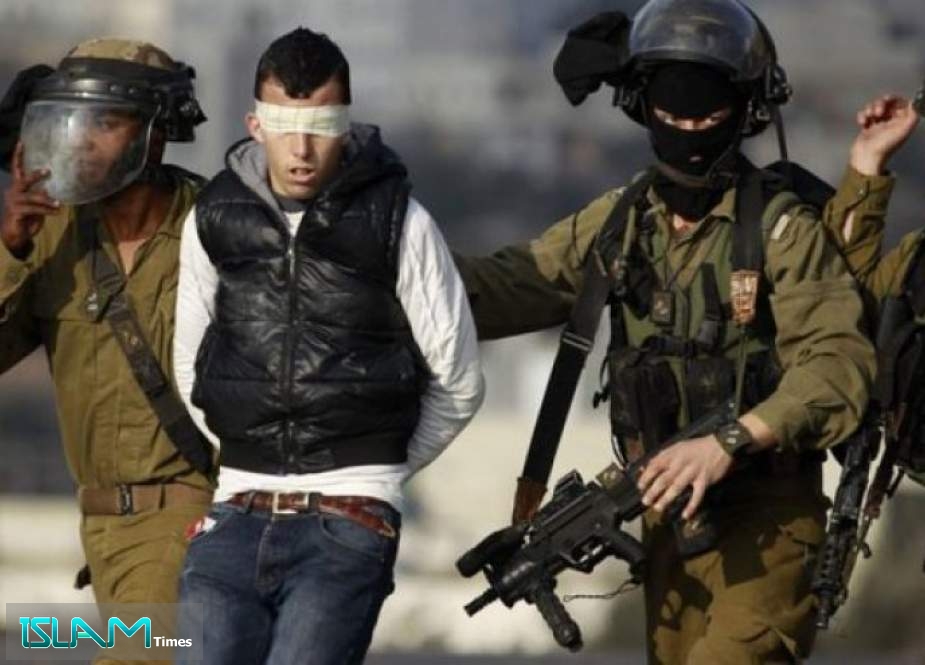 الاحتلال يعتقل 14 مواطناً في الضفة الغربية