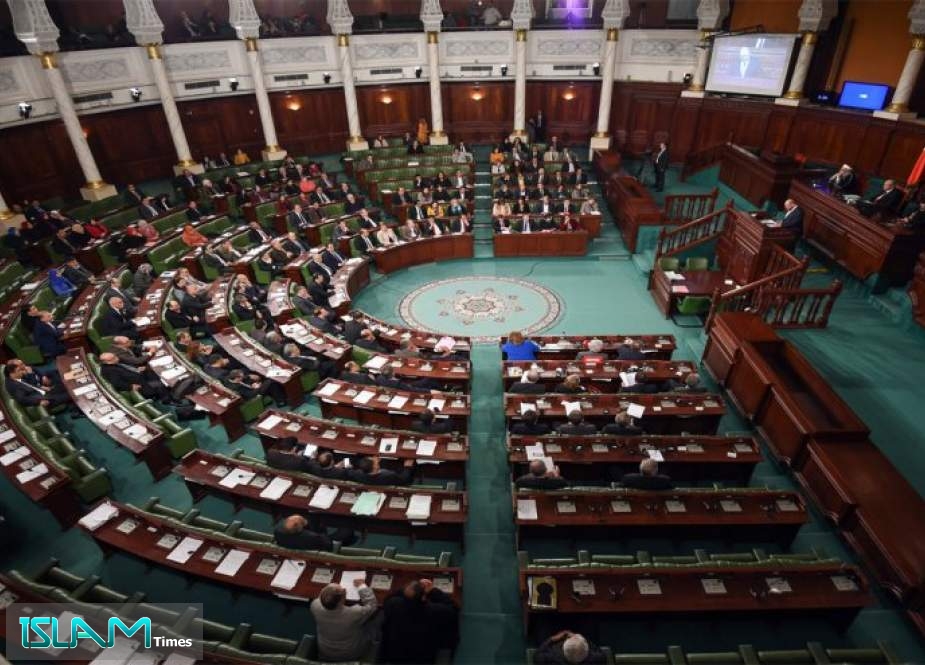 الكشف عن وثائق أمنية "خطيرة وحساسة" في منزل نائب تونسي