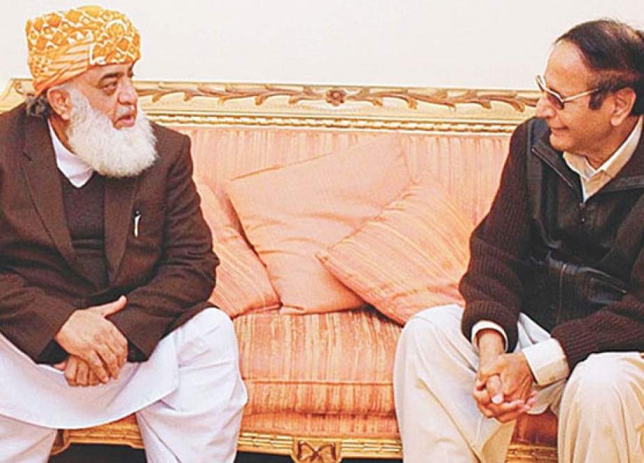 مولانا فضل الرحمٰن کی چوہدری برادران سے ملاقات، سیاسی صورتحال پر تبادلہ خیال