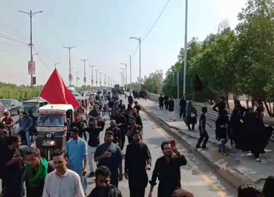 کراچی میں سفر عشق، مرکزی جلوس میں شرکت کیلئے ہزاروں عزاداروں کی اربعین واک کے مناظر