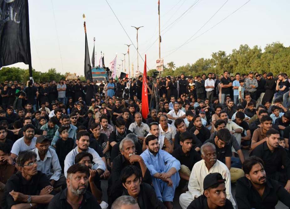 کراچی میں جوائنٹ ایکشن کمیٹی فار شیعہ مسنگ پرسنز کے تحت شیعہ لاپتہ افراد کی بازیابی کیلئے احتجاج