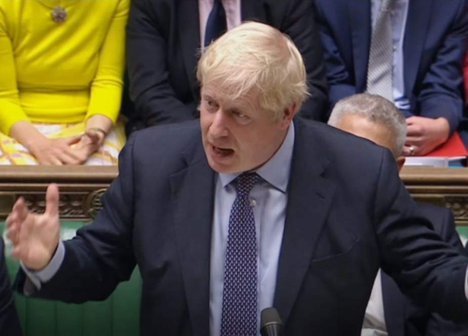 Perdana Menteri Boris Johnson berbicara di House of Commons, London, setelah anggota parlemen menerima amandemen Letwin, yang berupaya menghindari Brexit yang tidak disetujui pada 31 Oktober. (Foto: Yahoo News)