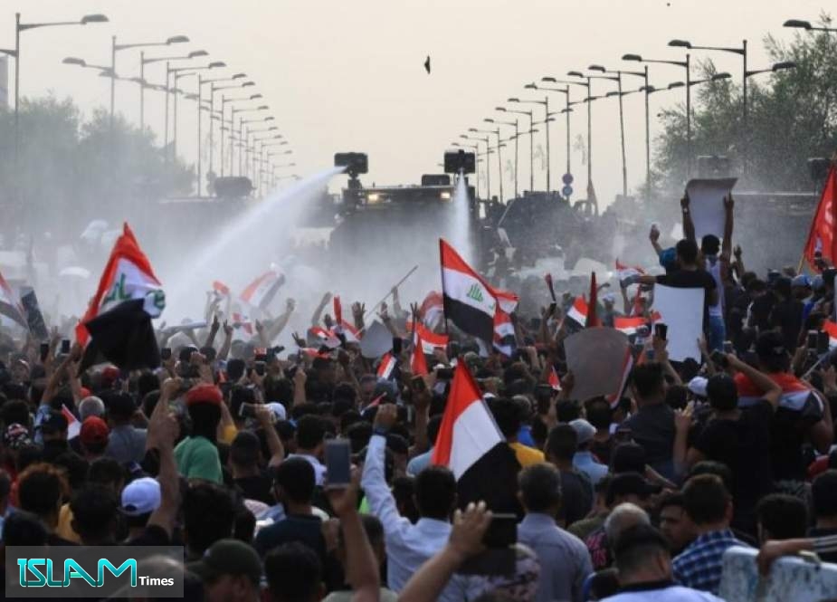 قوات حفظ النظام تنتشر في بغداد كخط اول مع المتظاهرين