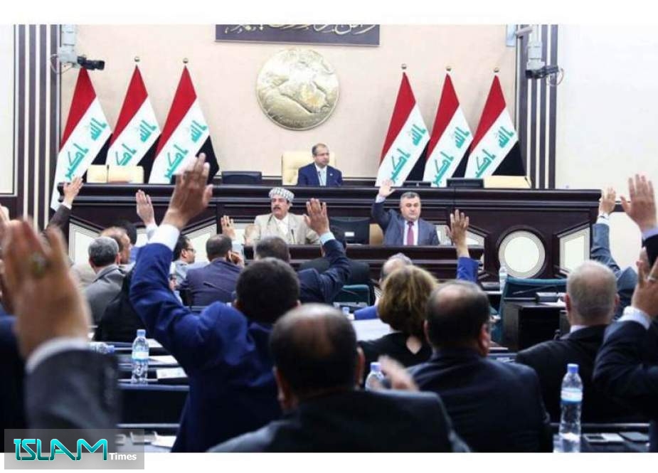 Six Iraqi MPs resign