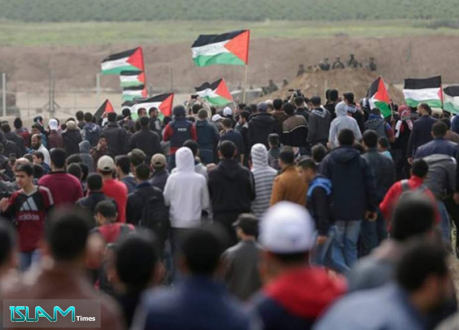 بدء توافد المشاركين في مسيرات العودة على حدود غزة