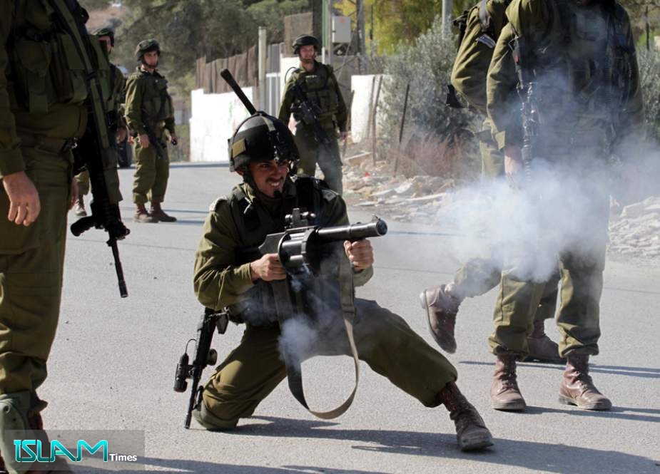 Dozens of Gazans Injured by Israeli Assault on Return Protests