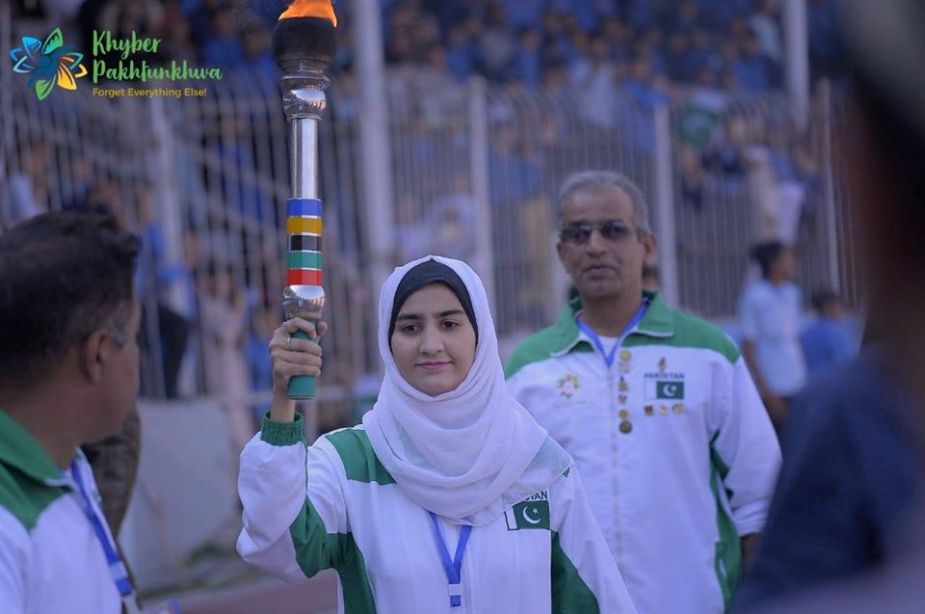 قیوم اسٹیڈیم پشاور میں 33 ویں قومی کھیلوں کی افتتاحی تقریب کے تصویری مناظر