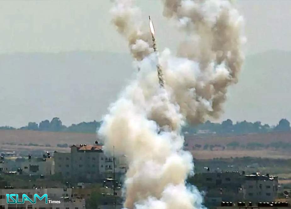 قصف صاروخي يطال مدينة بئر السبع جنوب فلسطين المحتلة