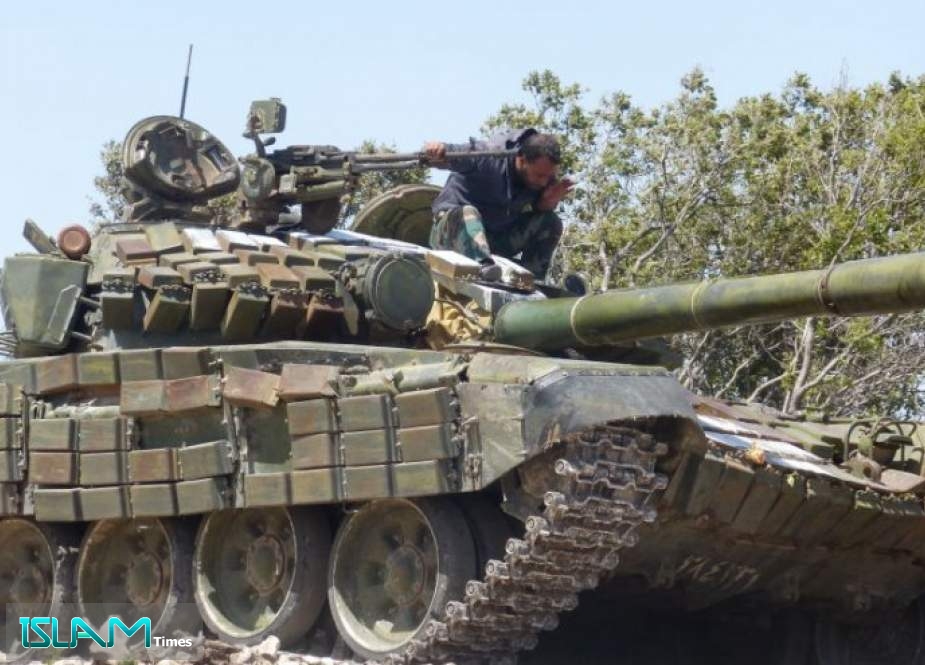 الجيش السوري يشرف على "طرق القوافل الأمريكية"