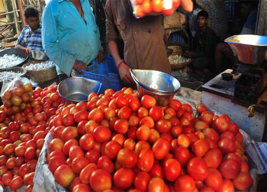 کراچی، ٹماٹر کی قیمت 400 روپے فی کلو کی ریکارڈ سطح پر پہنچ گئی