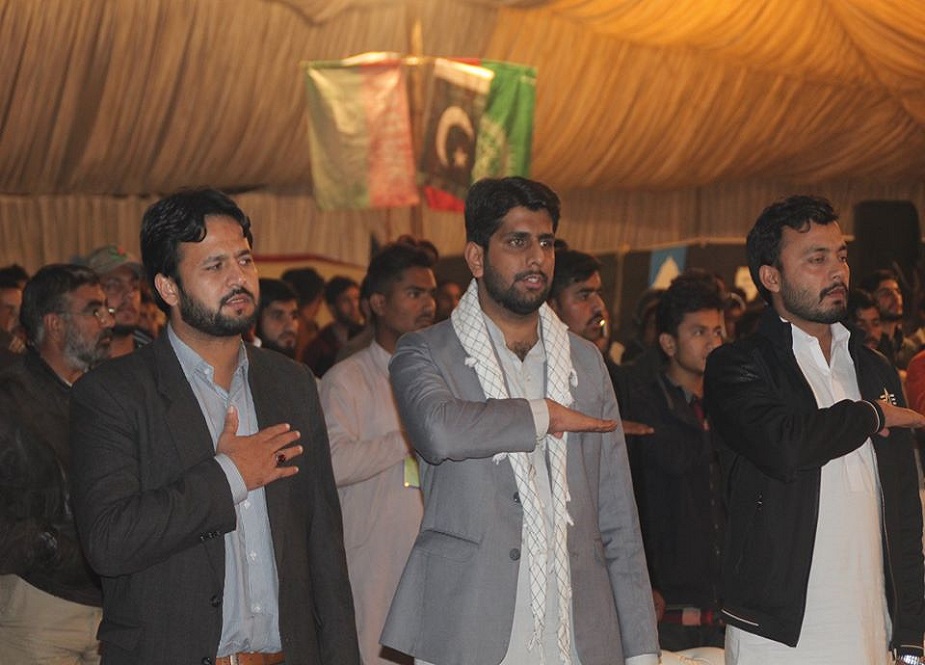 لاہور، آئی ایس او کے مرکزی کنونشن میں شب شہداء کے موقع پر اسکاوٹ سلامی کی تصاویر