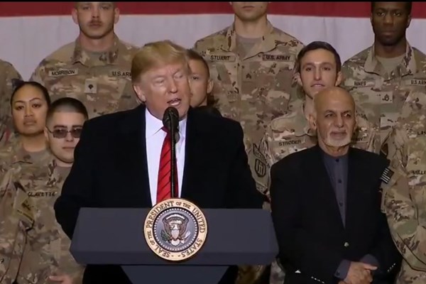 امریکی صدر خاموشی سے افغانستان پہنچ گئے