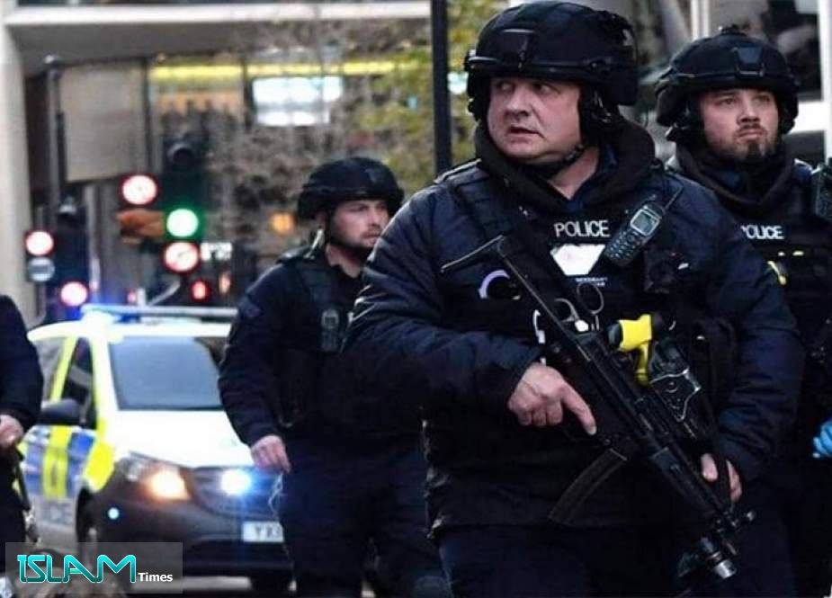 شرطة بريطانية تؤكد مقتل شخصين على جسر لندن بعمل ارهابي
