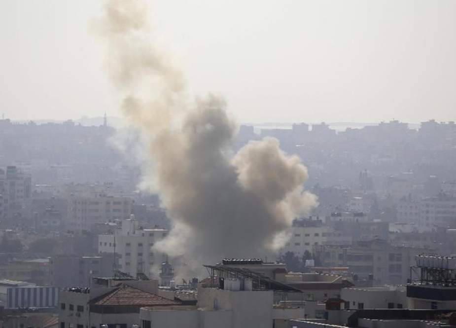 Gempuran udara Israel menewaskan komandan senior militan di Gaza beberapa waktu lalu (AP Photo/Hatem Moussa)